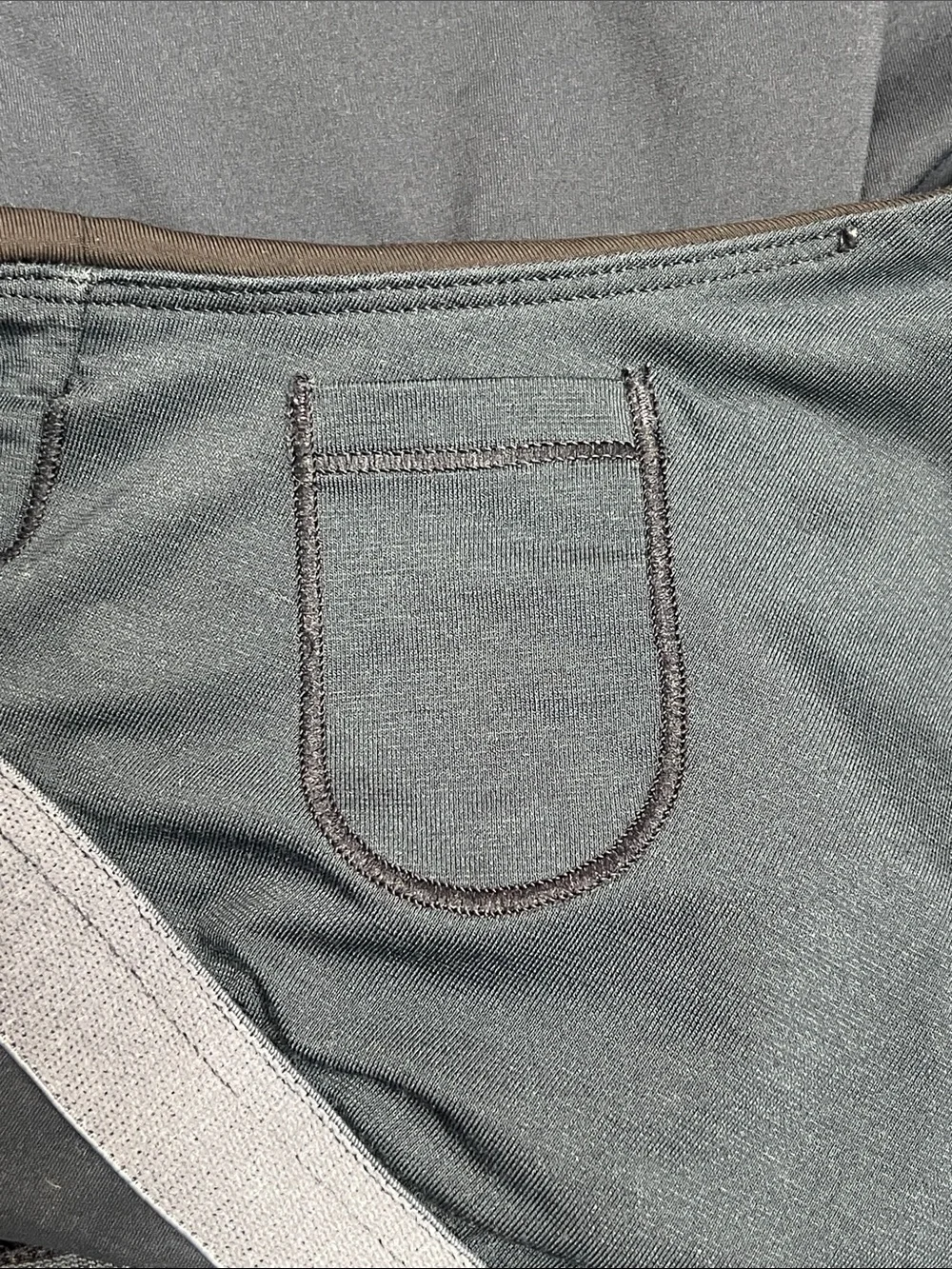 lululemon athletica size 10